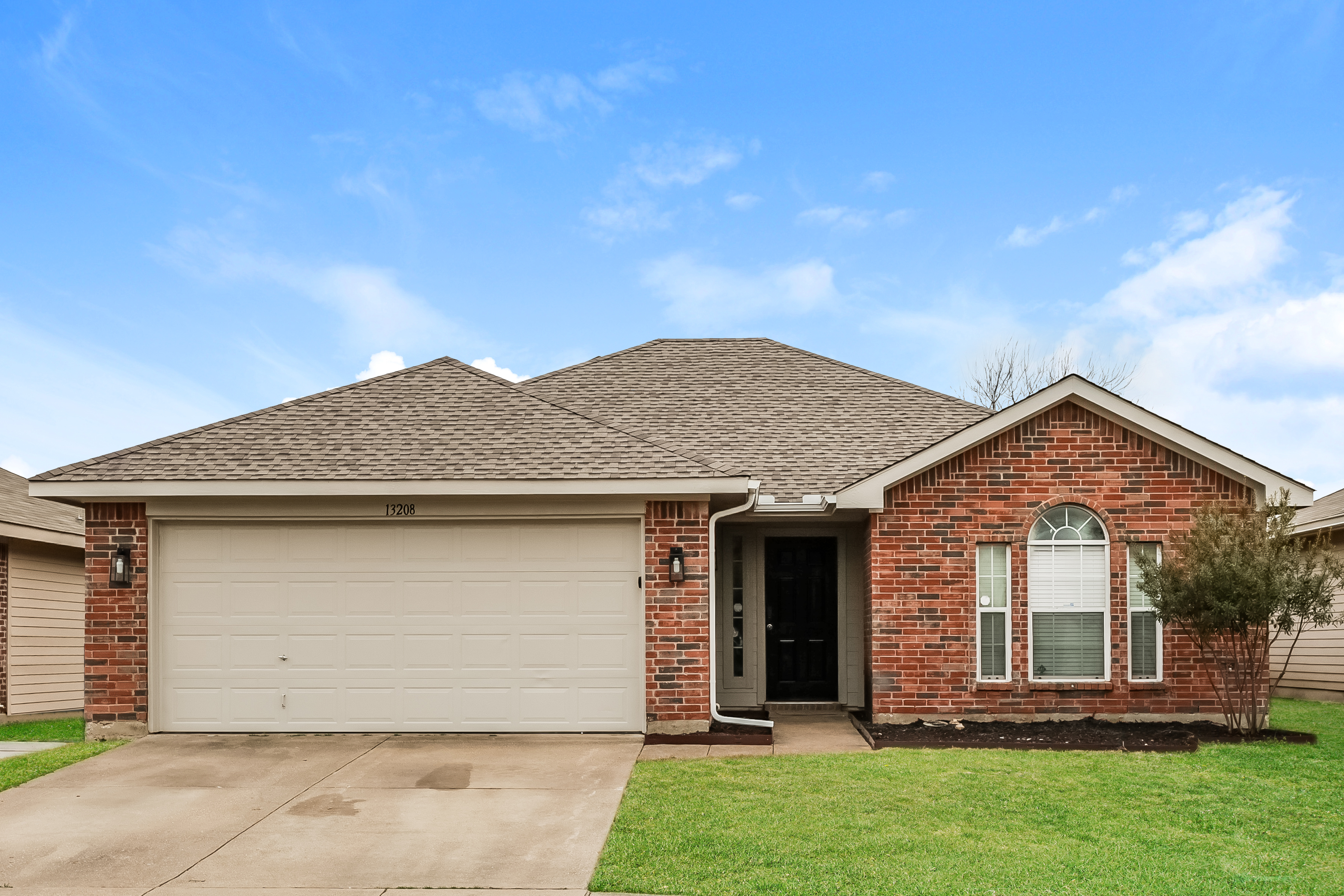 13208 PINE VALLEY DR DALLAS, TX 75253